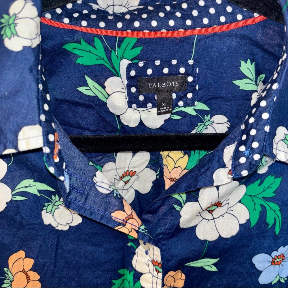 Floral Navy Women's Top - Picture 2 of 4